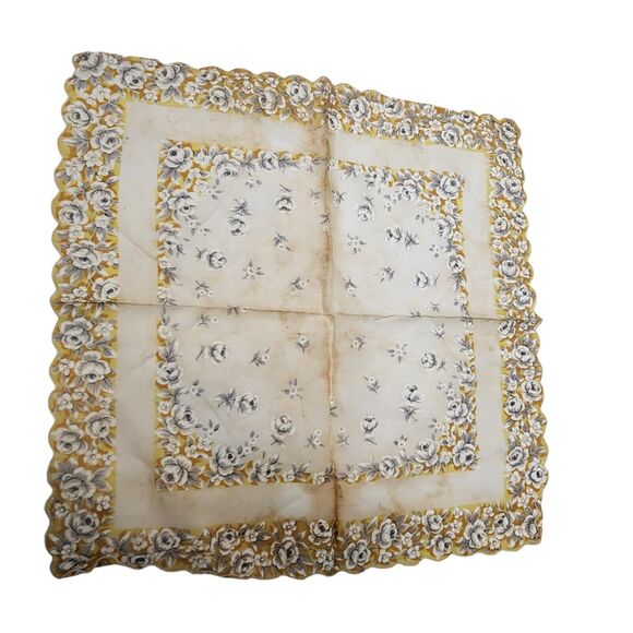 VTG 60's HANKIE FLOWERS COLORFUL GRAPHIC SCALLOPED EDGE POCKET SCARF BRIDE - Picture 3 of 3